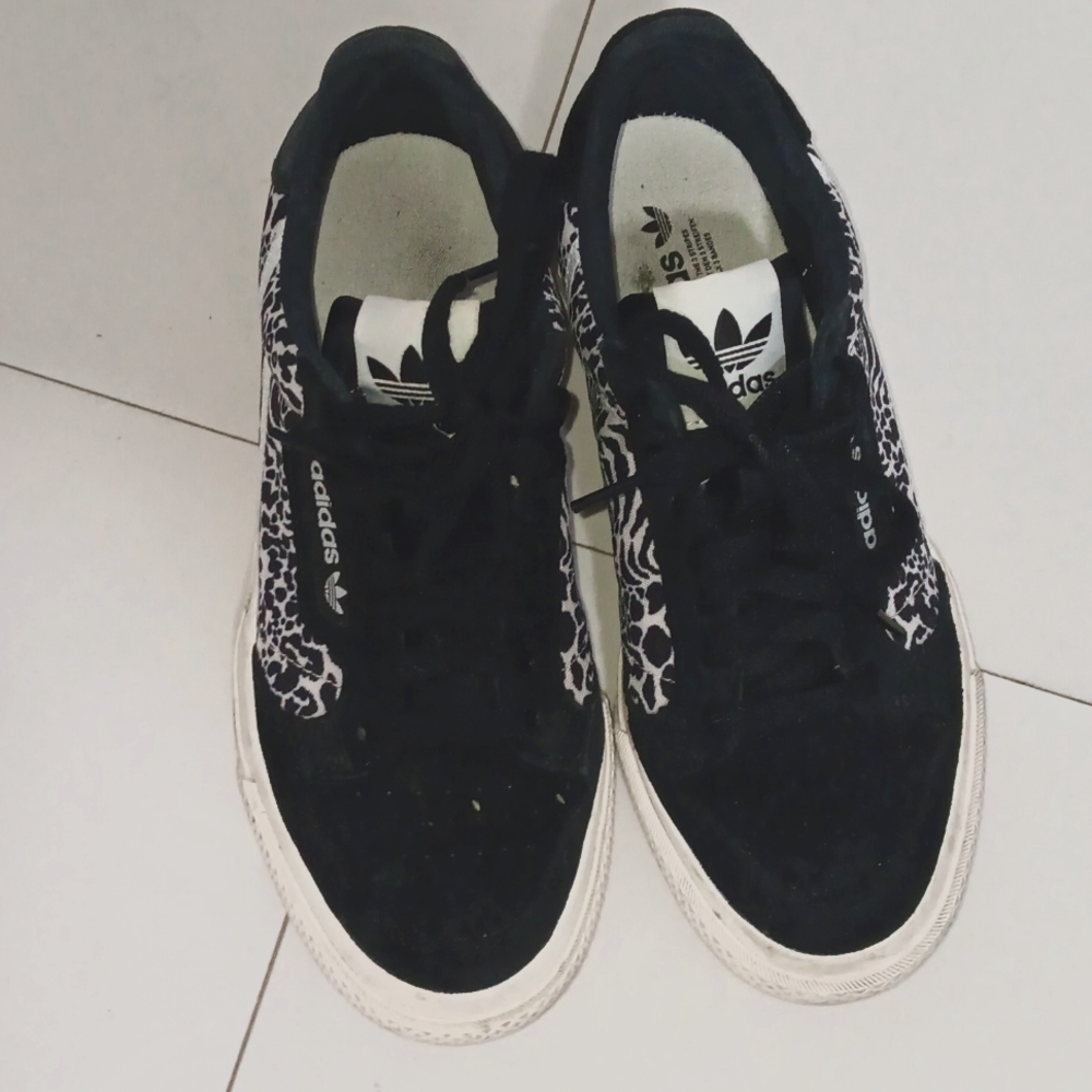 Adidas continental size 6.5